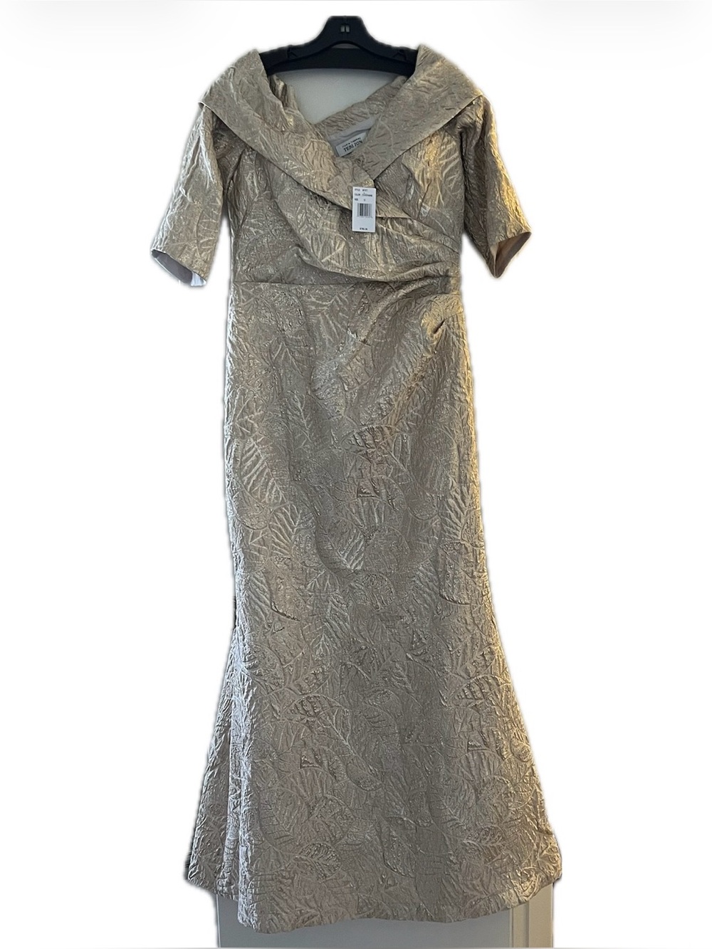 Teri Jon by Rickie Freeman
Metallic Brocade Mermaid Gown - Picture 2 of 7